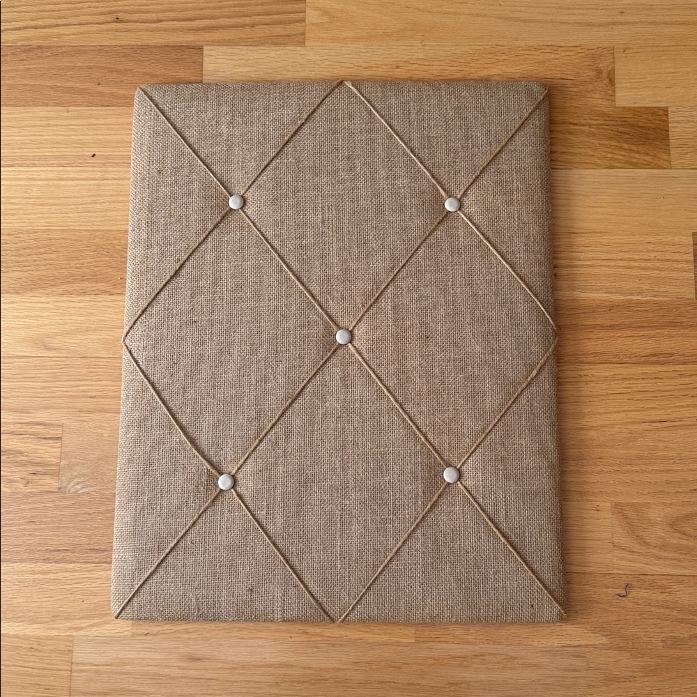 Vintage Tan Burlap Wall decor/Memo Board 📍FIRM📍